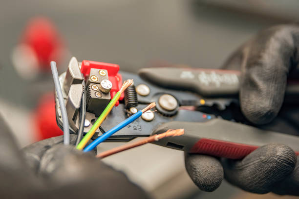 Best Industrial Electrical Services  in Gresham, OR